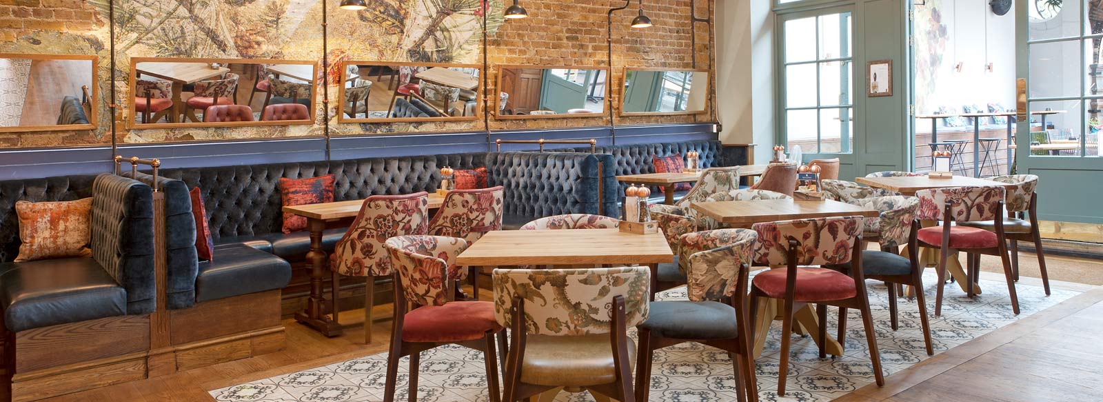 AJ Cook and Son Upholstery Portfolio The Kings Arms Fulham AJ Cook and Son Upholstery Portfolio The Kings Arms Fulham